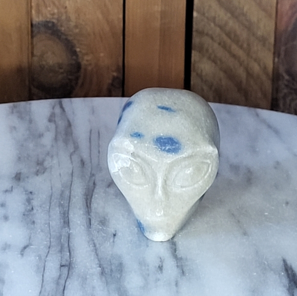 Alien Head Stone Sculpture - Picture 3 of 14